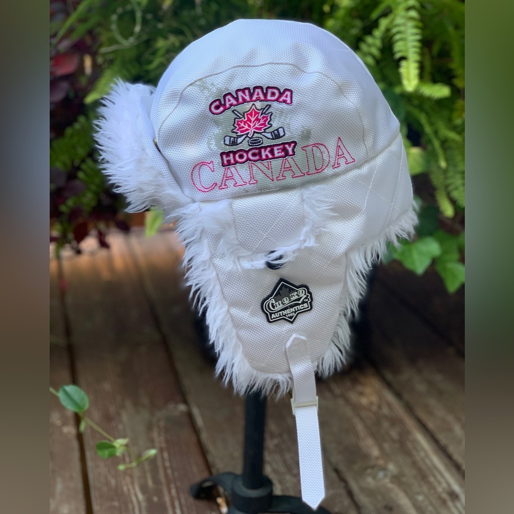 CHOKO | Unisex Hockey Trapper Hat